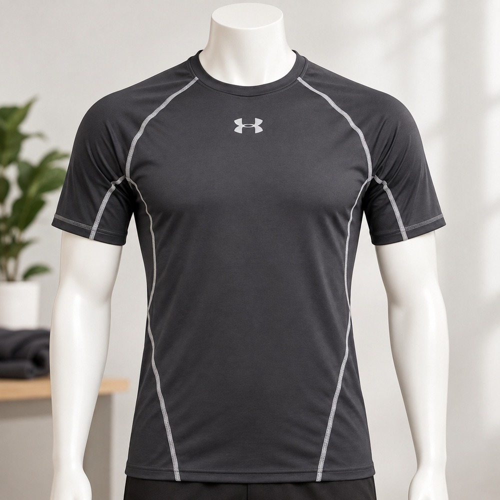 Under Armour Compression Shirt Mens SM Black HeatGear Short Sleeve Athletic 3250